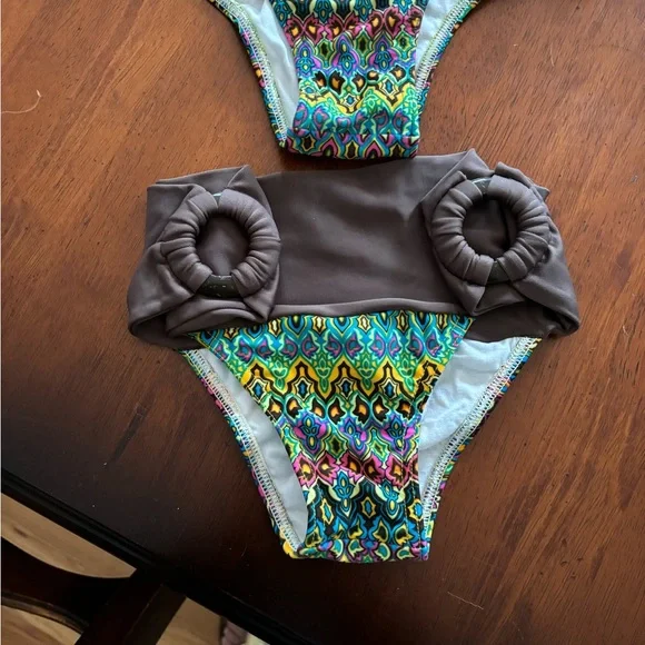 Azai Brazilian Biquinis 🇧🇷 Buzios combo 1 top with 2 bottoms - never worn - Picture 7 of 13